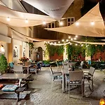 Aparthotel Armon 4*