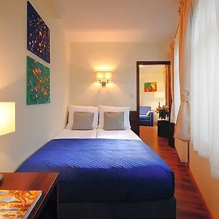 Armon Apartahotel 4*