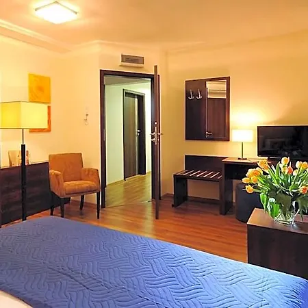 Apartahotel Armon 4*