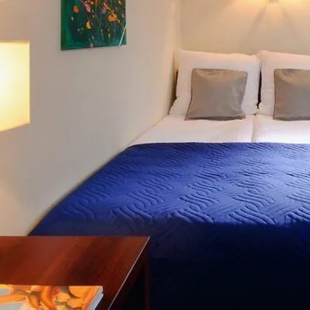 Armon Apartahotel