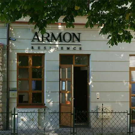 Armon Krakow