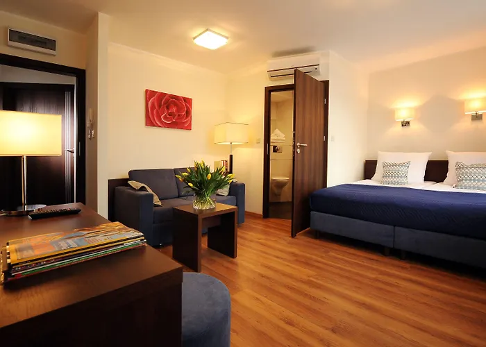 Armon Apartahotel 4*